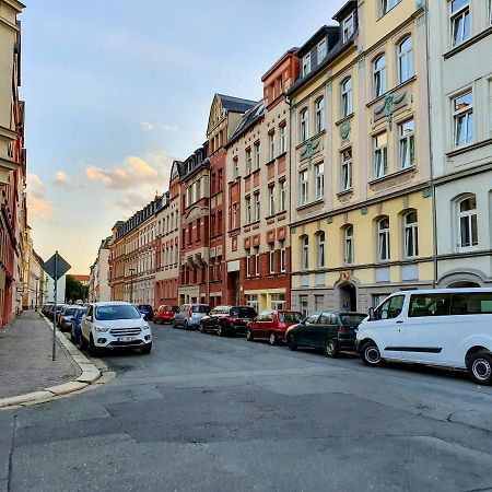 Yourfavoritebed 100M2 Designwohnung Mit Vollausstattung Plauen Exterior foto
