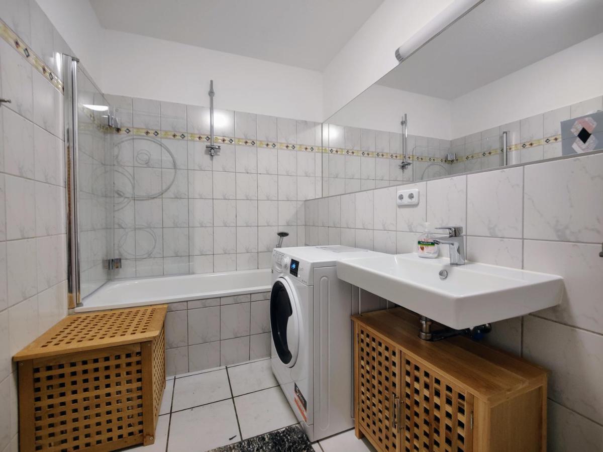 Yourfavoritebed 100M2 Designwohnung Mit Vollausstattung Plauen Exterior foto